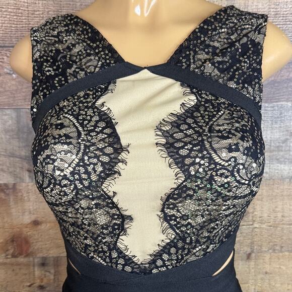 WOW Couture Black Eyelash Lace Cutout Bandage Dress Size Medium NWT - Picture 2 of 10
